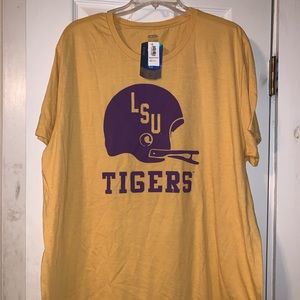 🐯🏈🐯🏟 LSU Tigers Football Helmet Tee 🐅🏈🐯🏟